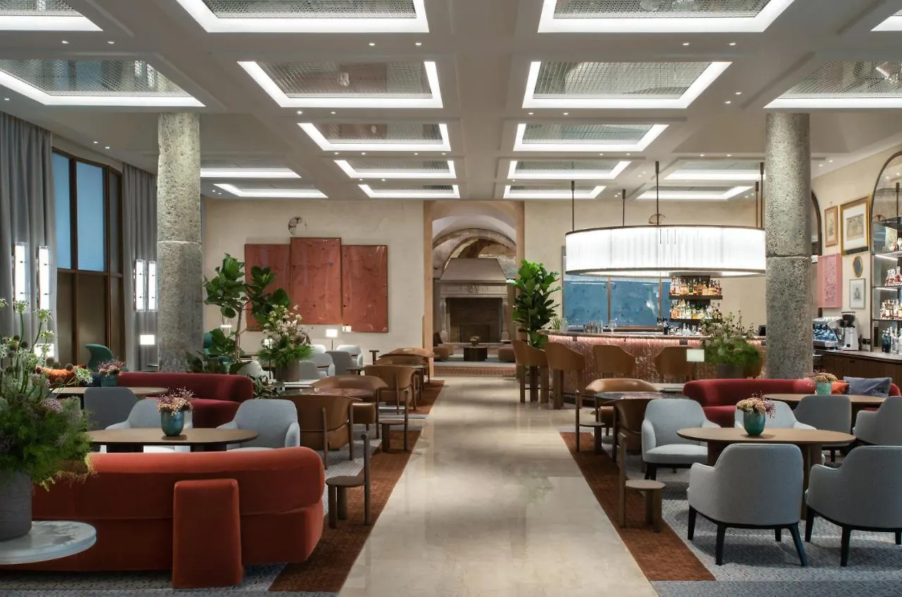 Four Seasons Hotel Milano 5*, מילאנו