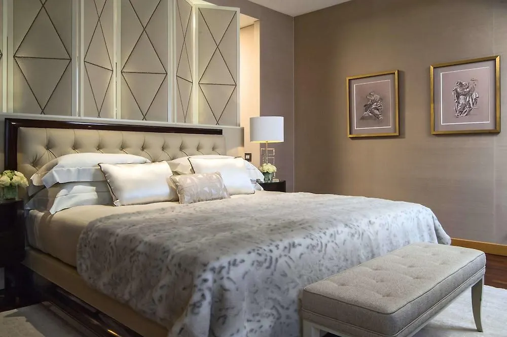 Four Seasons Hotel Milano  מילאנו