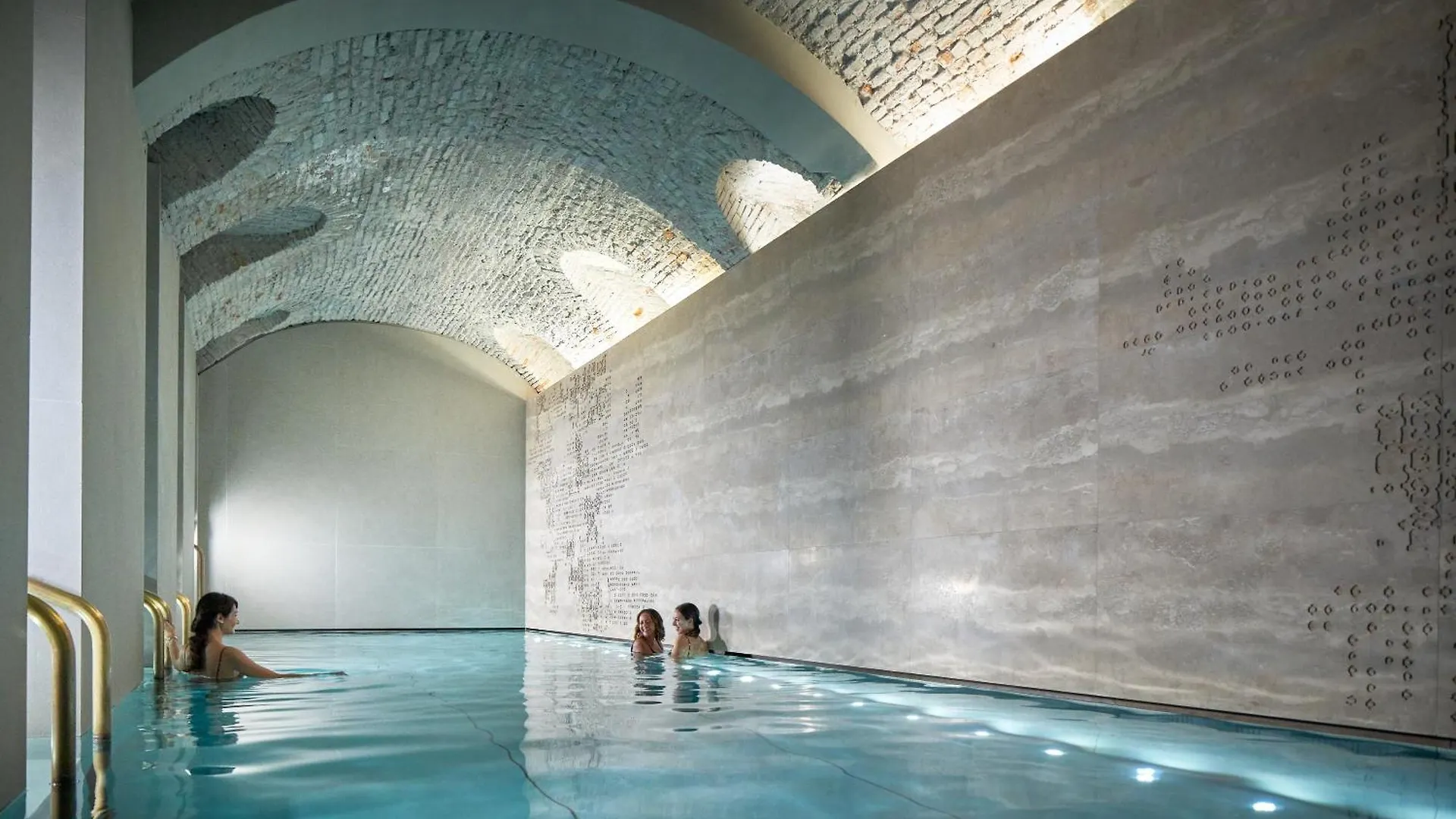Four Seasons Hotel Milano 5*, מילאנו איטליה