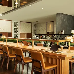 ***** מלון Sheraton Grand Hotel, איחוד האמירויות הערביות